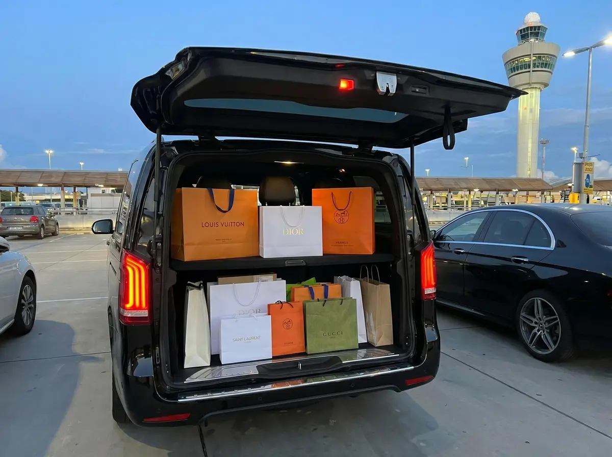 private car from milan to serravalle outlet